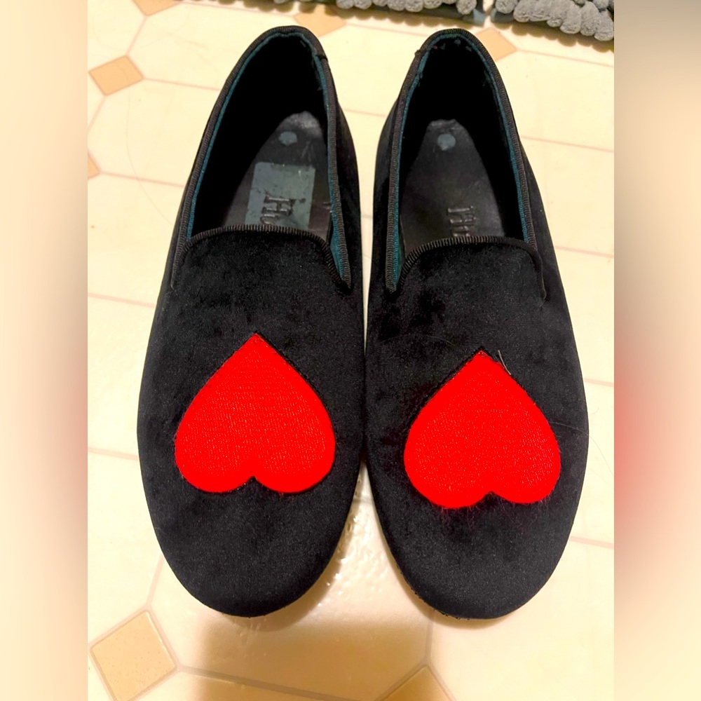 Hums red heart velvet loafer shoes ❤️